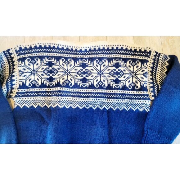 Vintage XL Wool Sweater Nordic Blue Cream Snowflakes Hand Knit 80's Cottagecore - Picture 3 of 4
